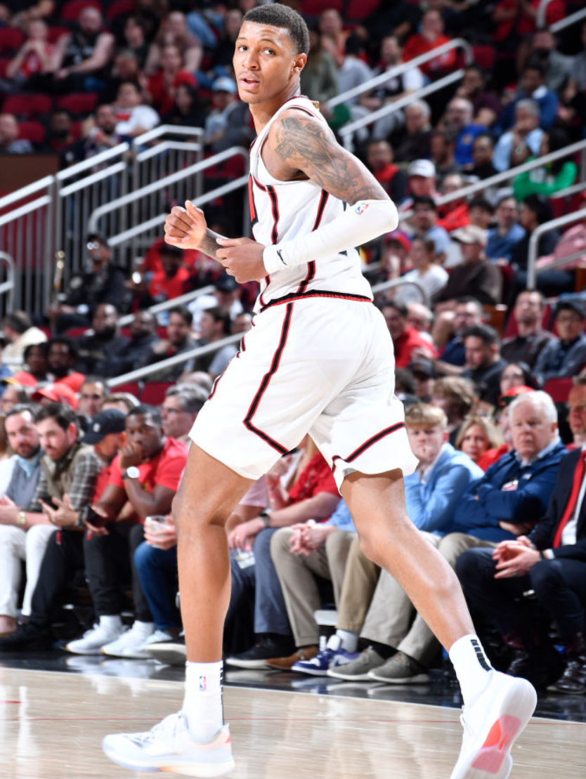 清晨体能课后，里尔战术微调备战NBA常规赛，引发热议，纪律约束更严格的简单介绍-lol比赛竞猜平台